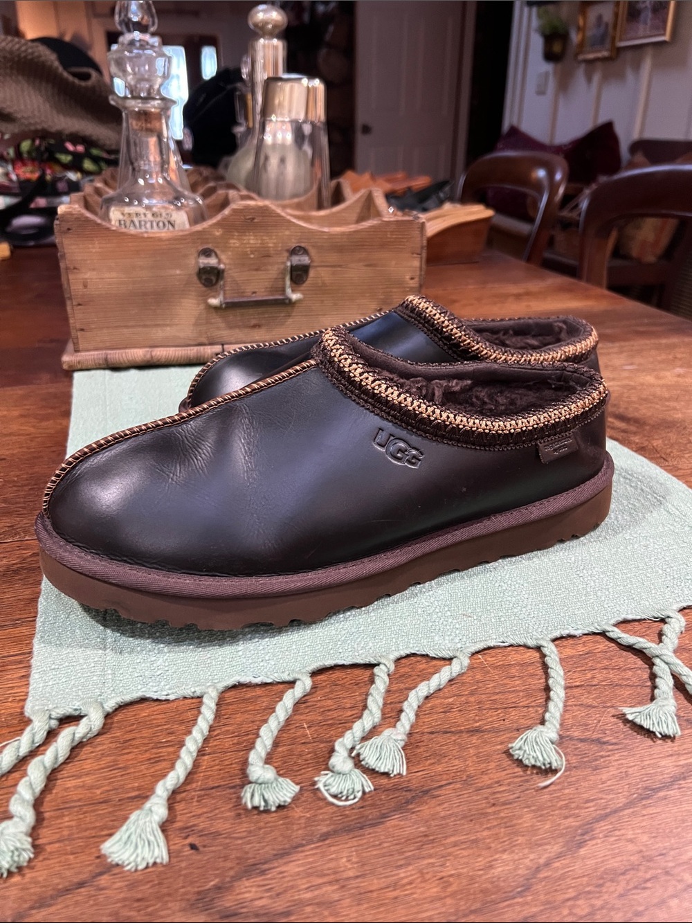 UGG Tasman LTHR Regen Slippers